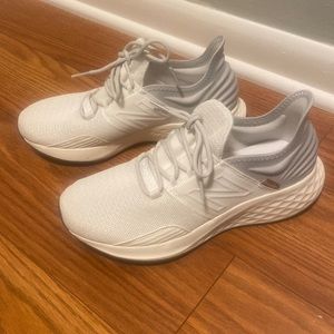 New Balance Roav Shoes
